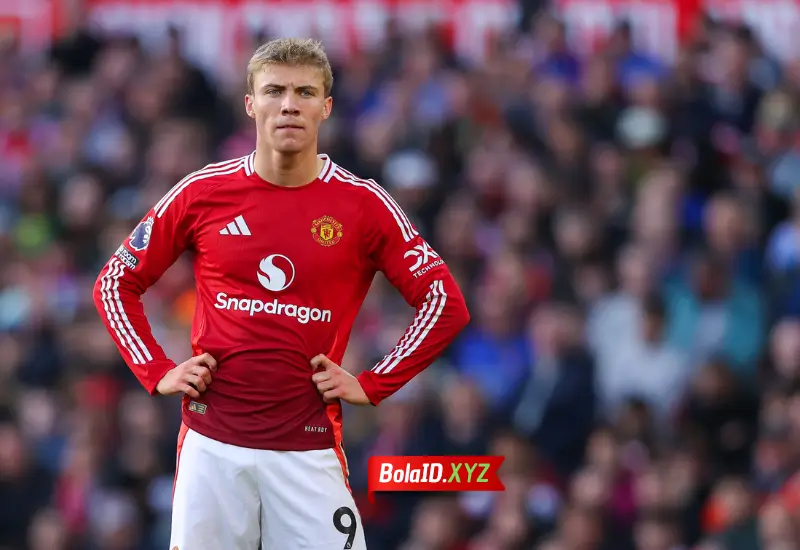 Ingin Tambah Amunisi, AC Milan Rayu Man United Demi Hojlund