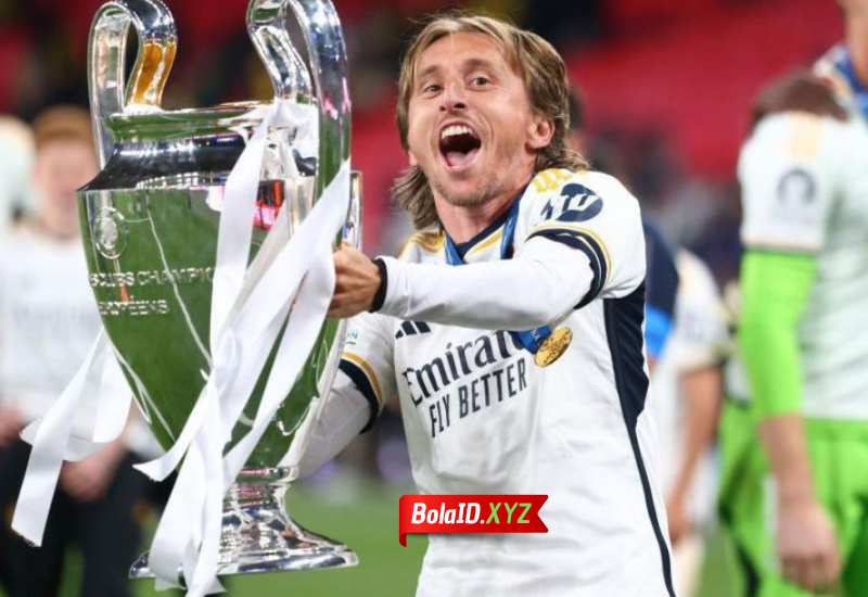 Kedatangan Modric ke Ac milan diharapkan bisa mendongkrak peforma klub tersebut.