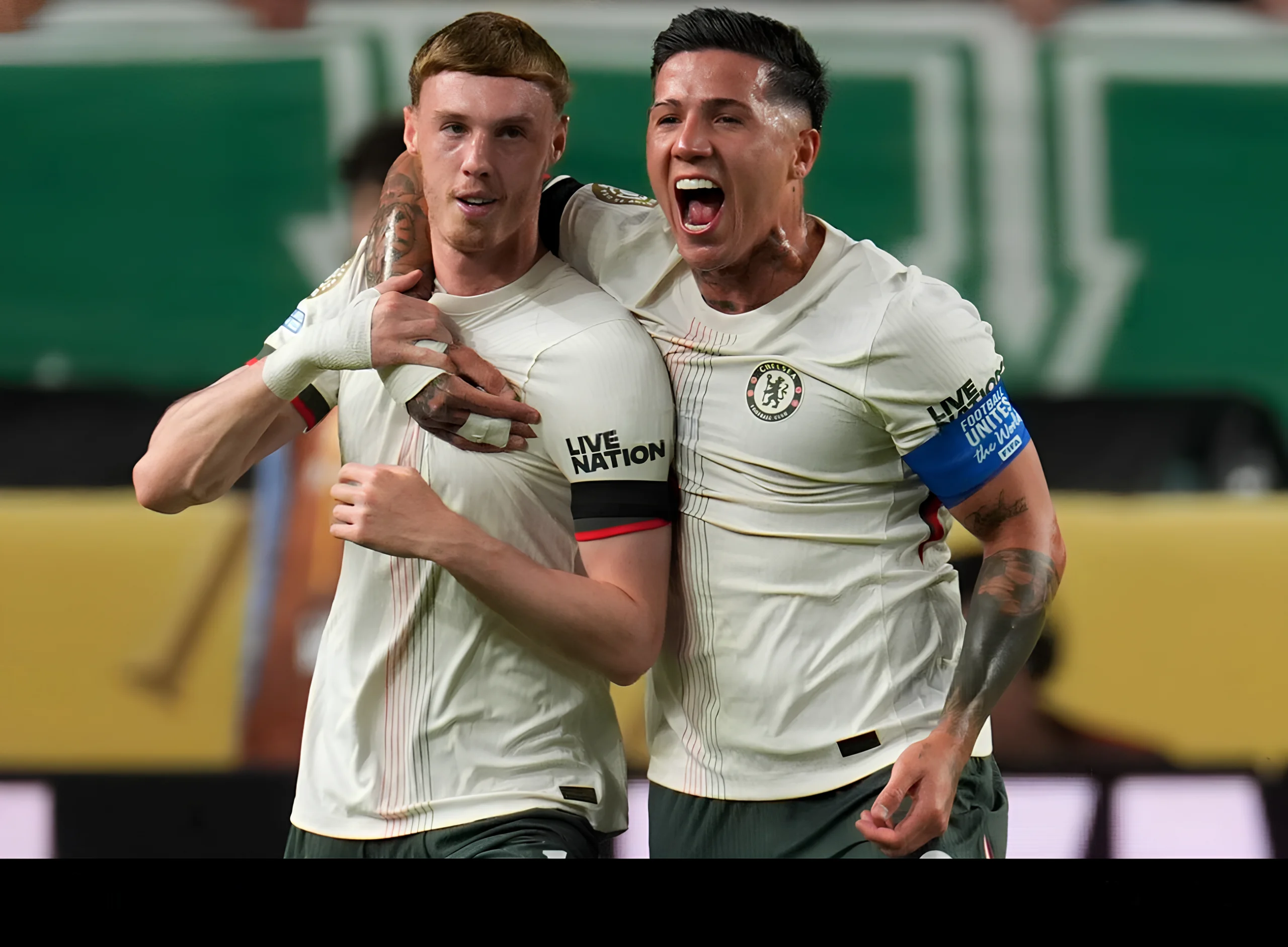 Palmer merayakan golnya ke gawang Palmeiras bersama Enzo di babak perempat final Piala Dunia antar klub 2025