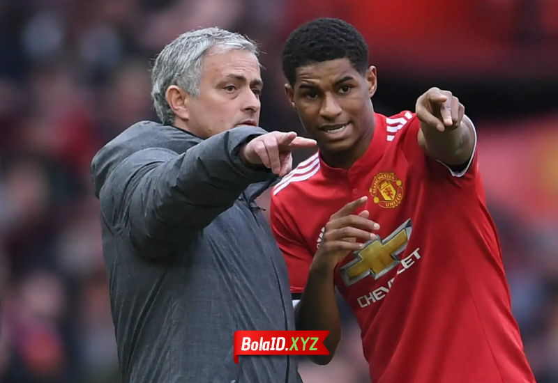 Mourinho mencoba mengoda Rashford agar mau bergabung ke Fenerbahce